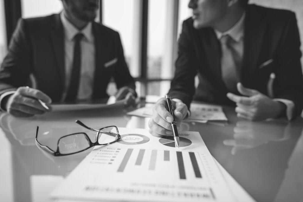 Investment and business case modeling for strategic decisions